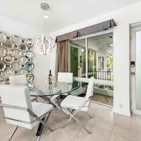 Isle Of Venice Residence And Marina Fort Lauderdale Exterior photo