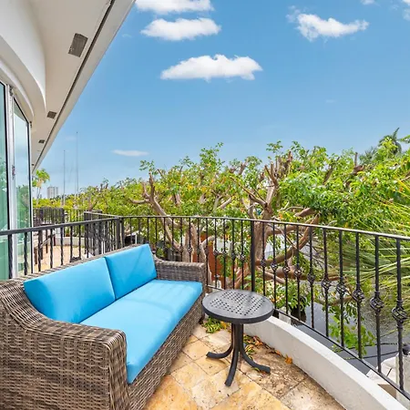 Isle Of Venice Residence And Marina Fort Lauderdale Exterior photo