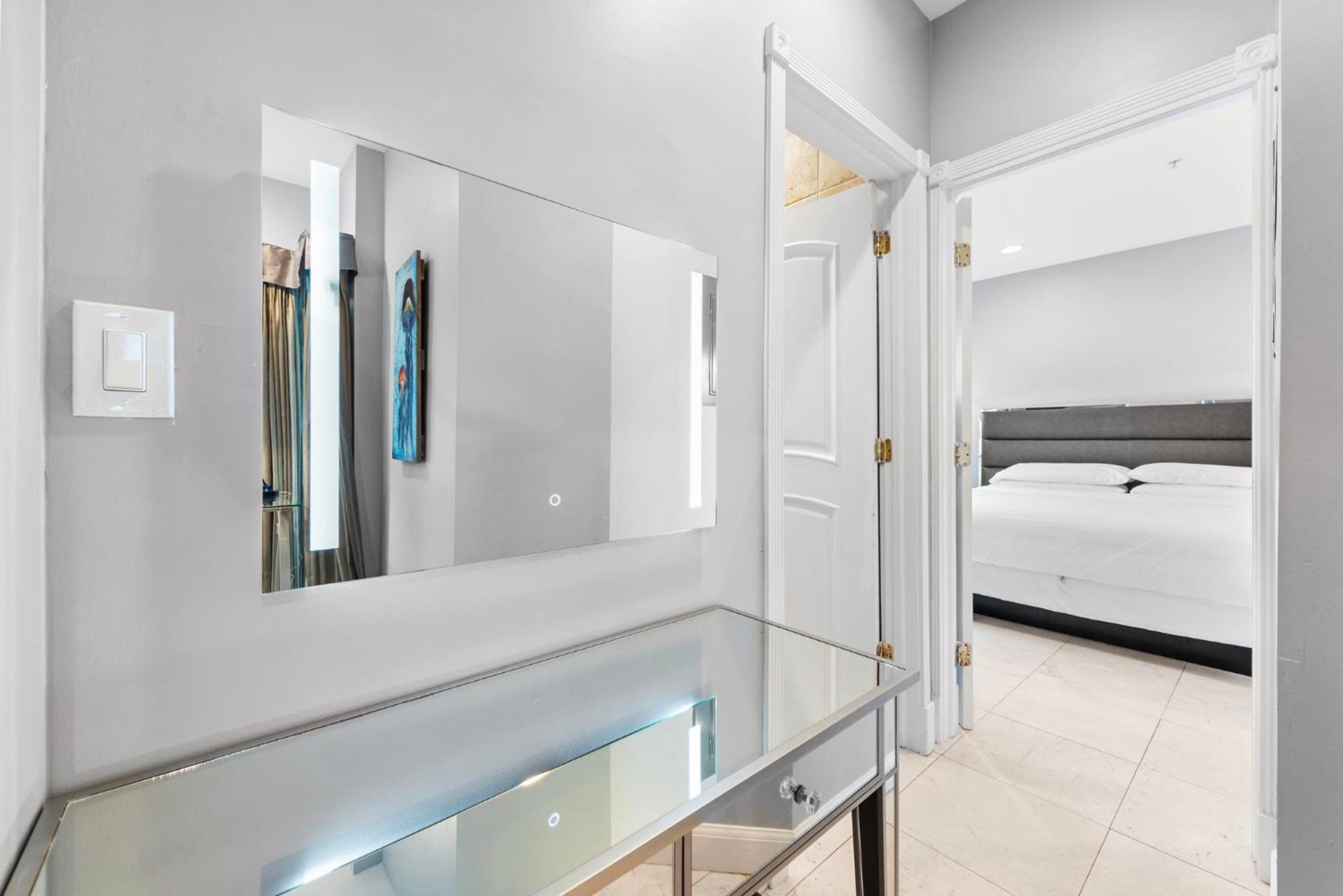 Aparthotel Isle Of Venice And Marina *